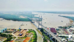 cầu qua đảo kim cương