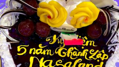 Bánh kem mừng kỷ niệm 5 năm thành lập công ty TNHH Nasaland