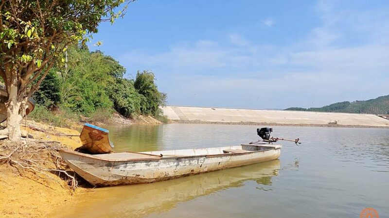 Vẻ đẹp hoang sơ của hồ Đạ Tẻh